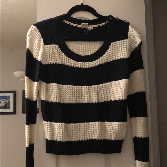 EUC Roxy knit sweater. Black and white stripe - Picture 1 of 4